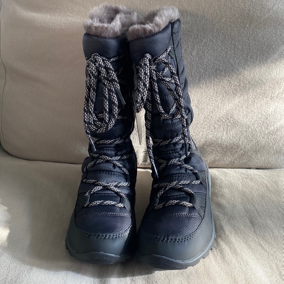 Black Waterproof Sorel Boots - Picture 2 of 4
